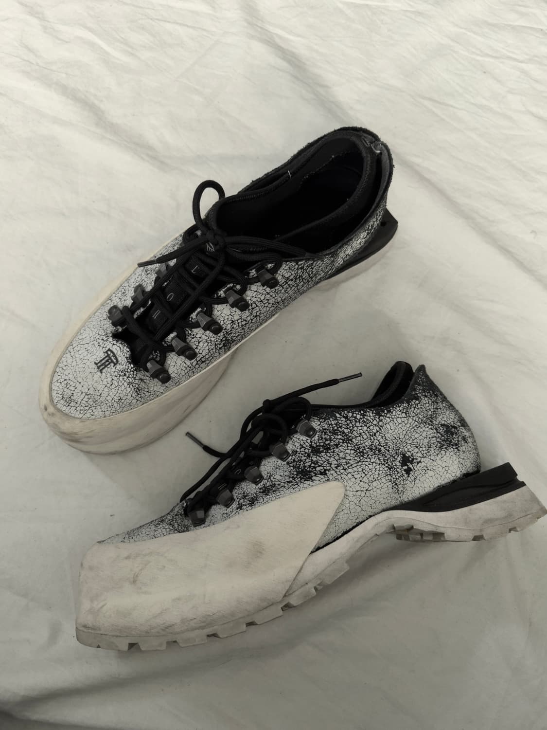 demon cracked poyana 스니커즈 상품이미지1