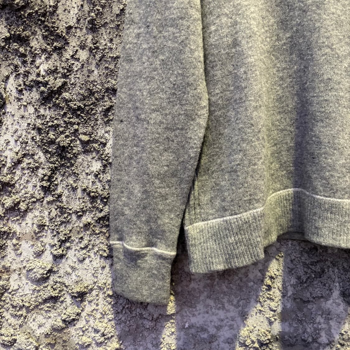 스톤아일랜드 그레이 스웨터 상품이미지3