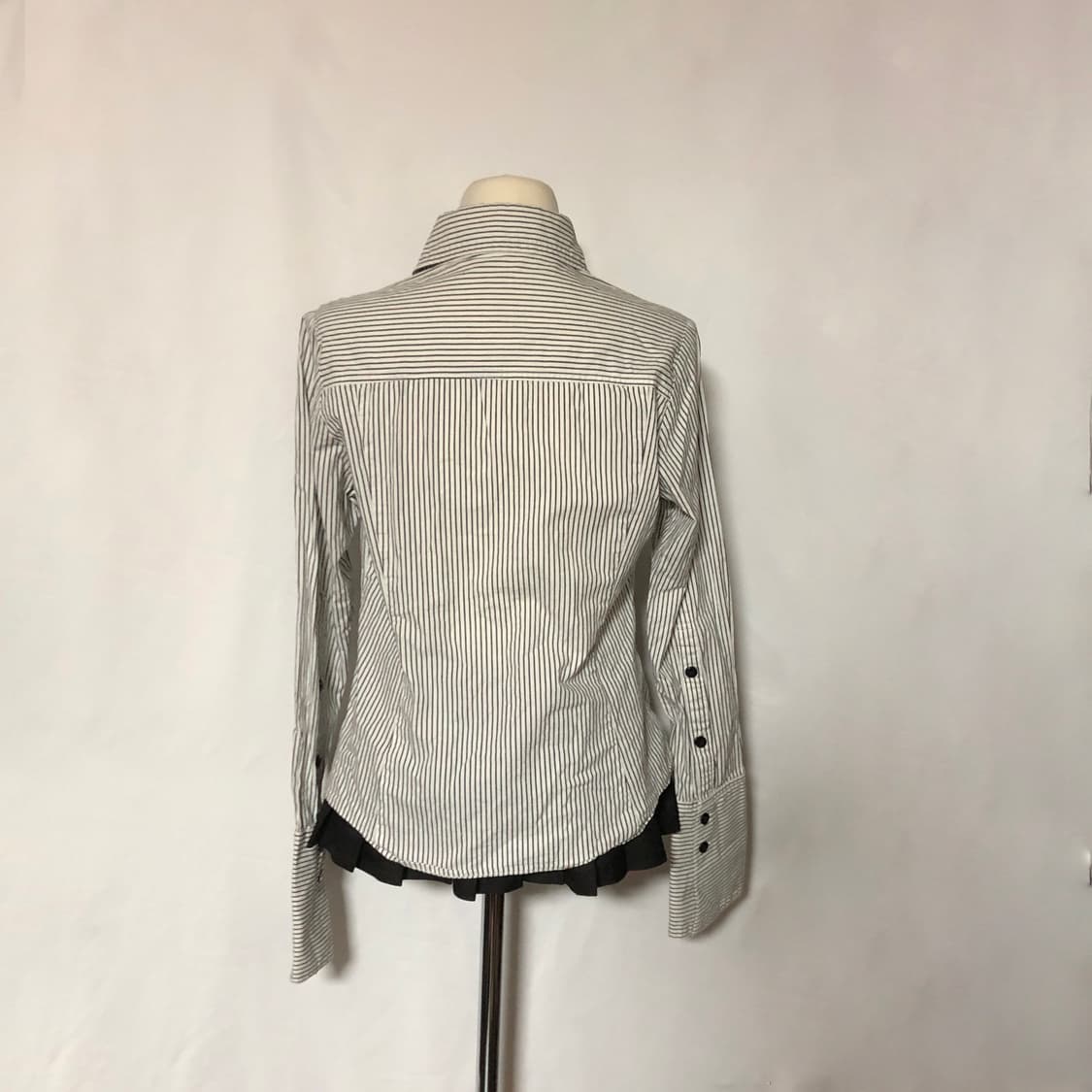 오버 커프스 스트라이프 셔츠 상품이미지6