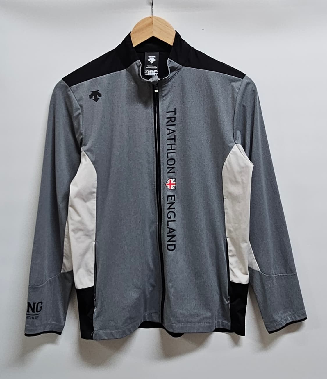 키즈 데상트 트라이애슬론 기능성자켓 160 여성가능 상품이미지1