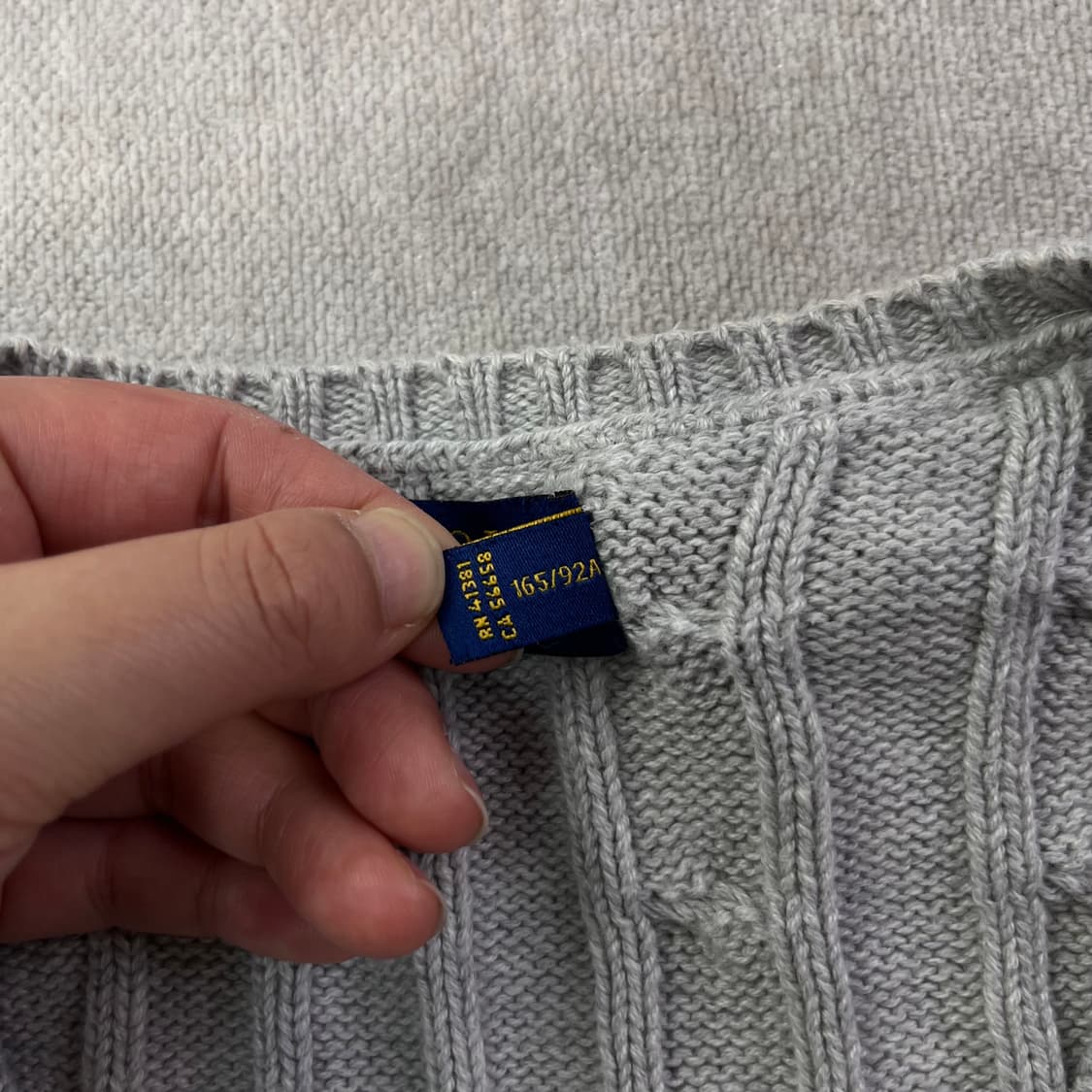 W 95 폴로랄프로렌 꽈배기 브이넥 그레이 니트 상품이미지4