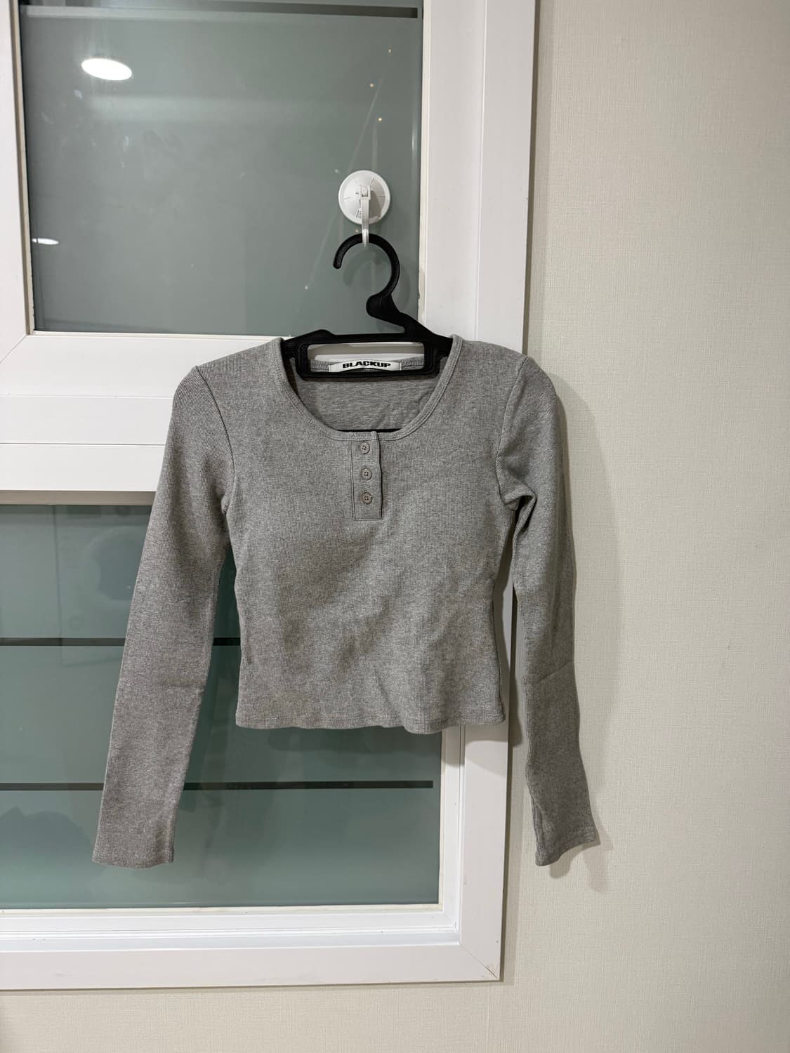 블렉업 헨리넥 긴팔티 캡내장 상품이미지3