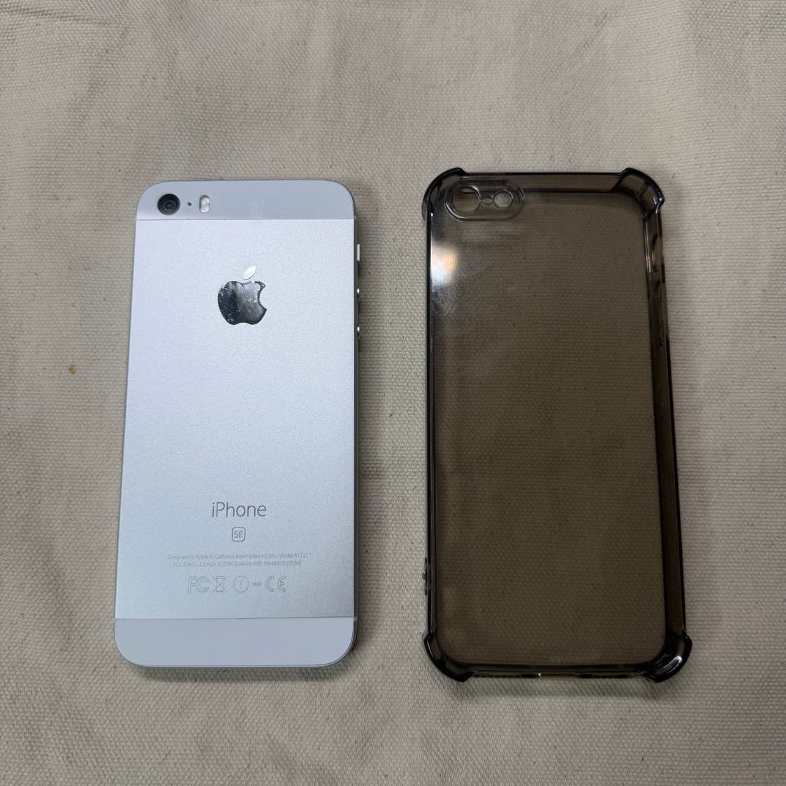 아이폰 se1 실버 32기가 상품이미지1