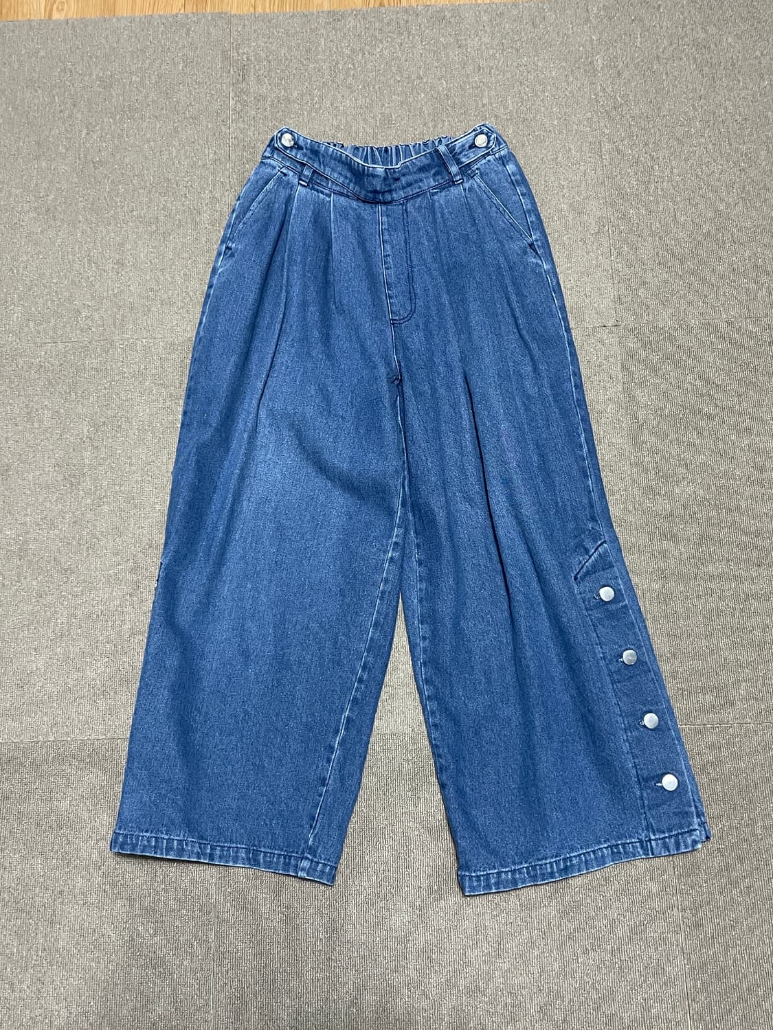 포 소피스티케이 데님 와이드 버튼 팬츠 상품이미지1