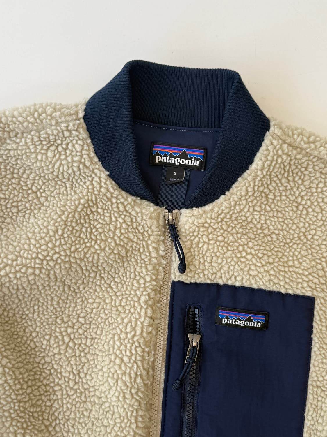 Patagonia 배색 플리스 집업 (아이보리/네이비) 상품이미지4