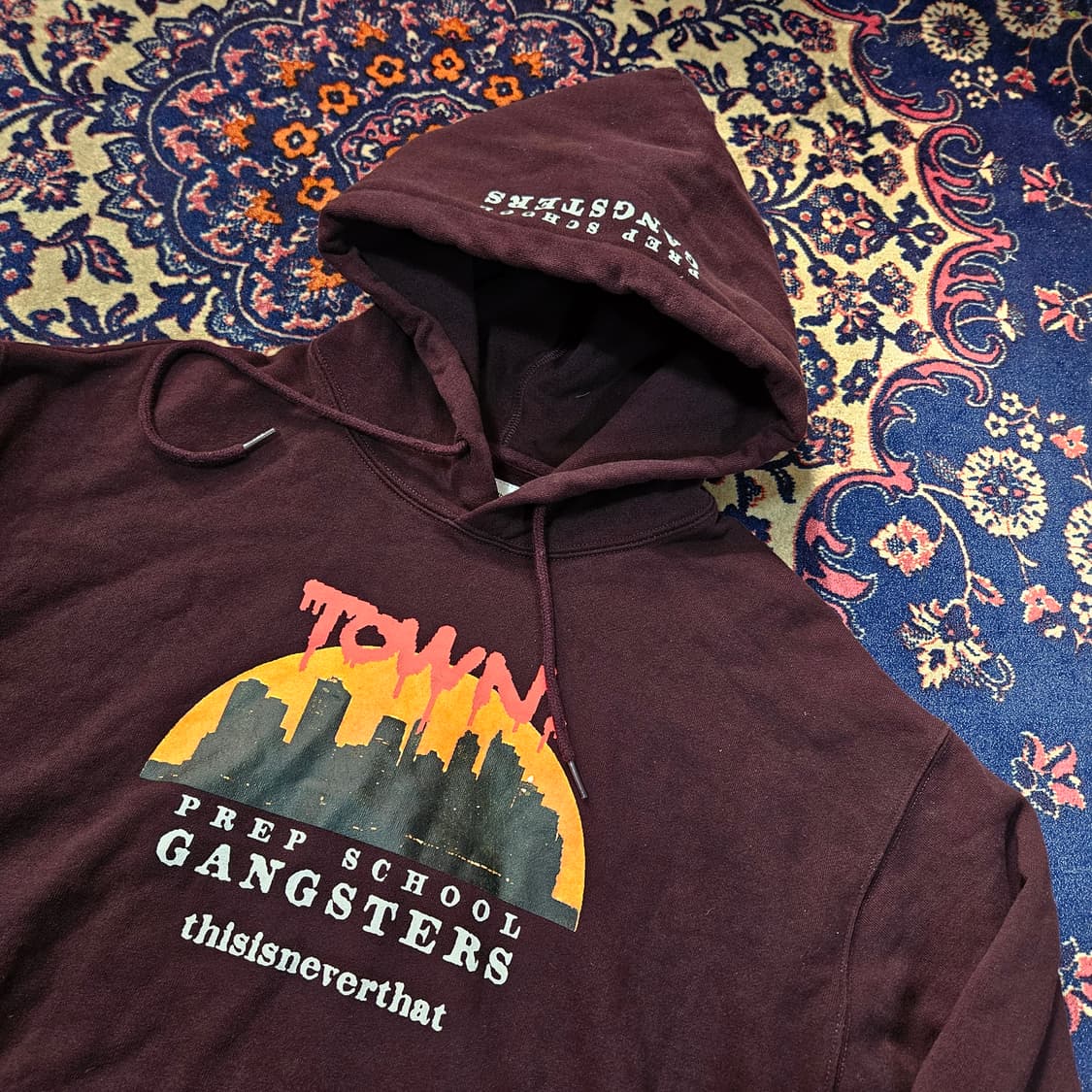 디스이즈네버댓 TOWN 프린팅 버건디 후드 M size 상품이미지2