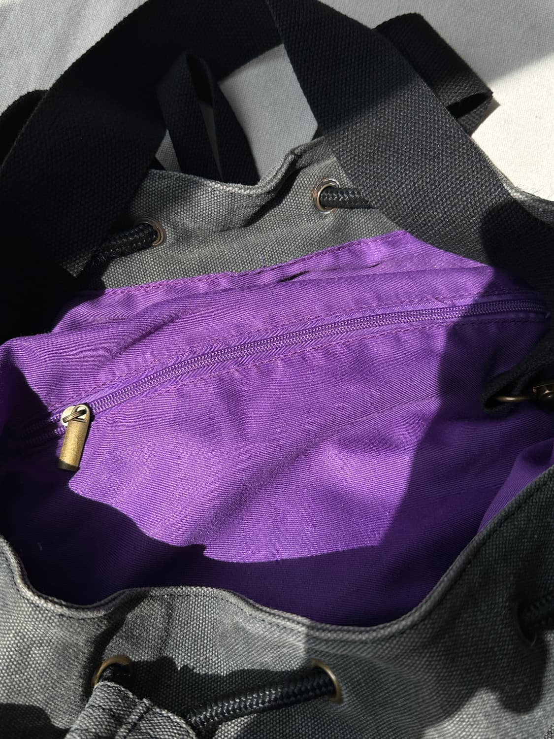 사이코 버니 Psycho Bunny 드로우스트링 캔버스 백팩 그레이 상품이미지9