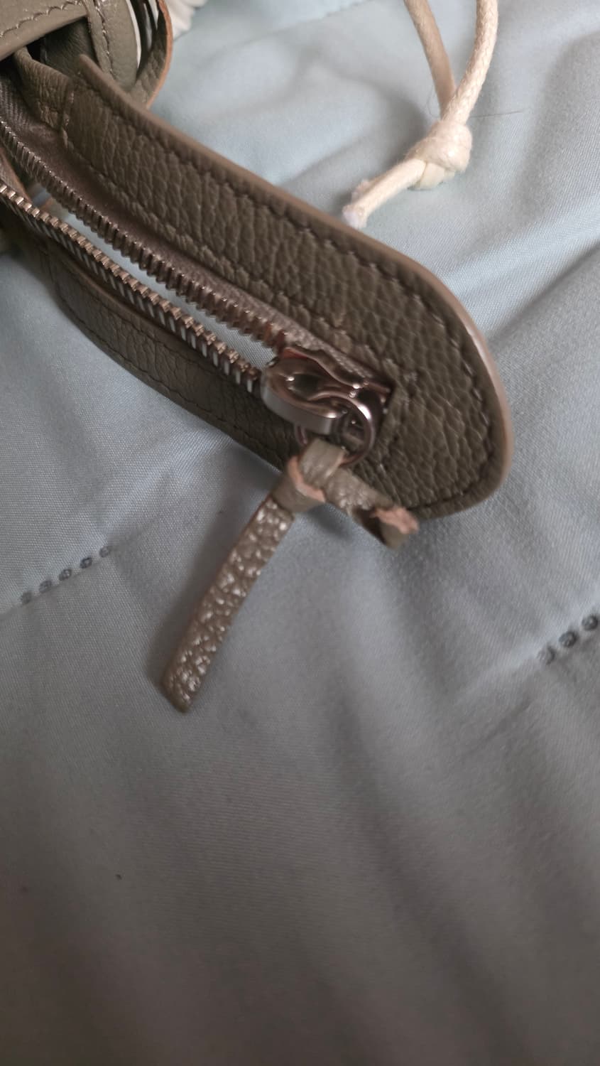 발렌시아가 모터백 상품이미지4