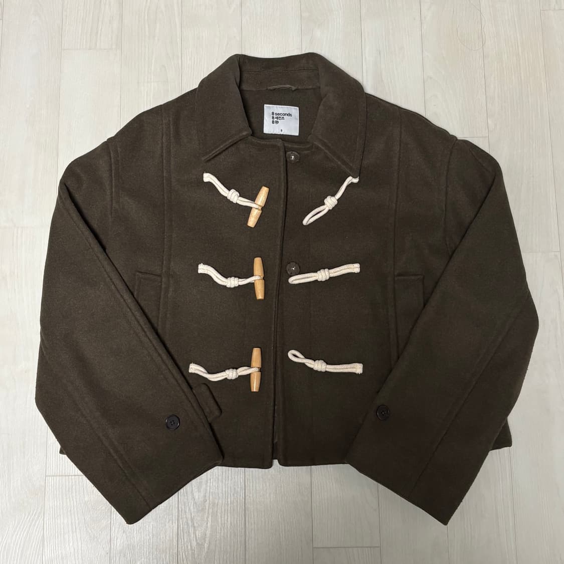 에잇세컨즈 여성 솔리드 미들 더플 코트 브라운 숏코트 떡볶이코트 상품이미지3