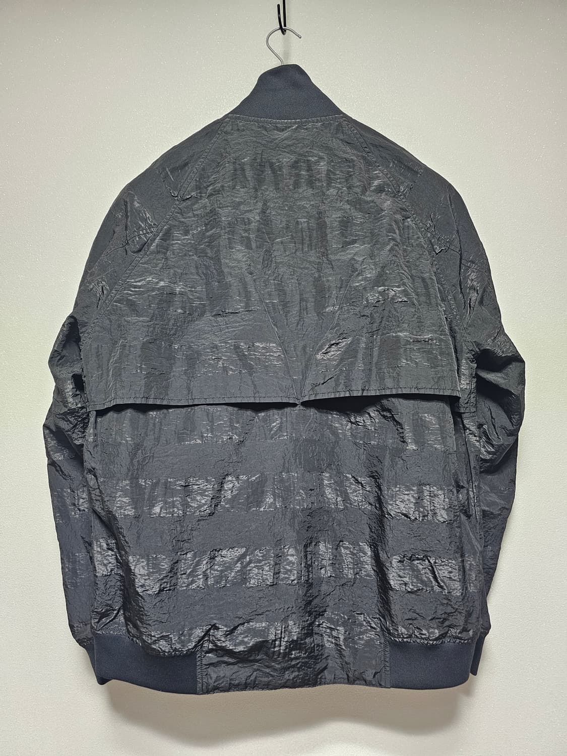 스톤아일랜드 쉐도우프로젝트 스트라이프 나일론메탈 자켓 상품이미지2