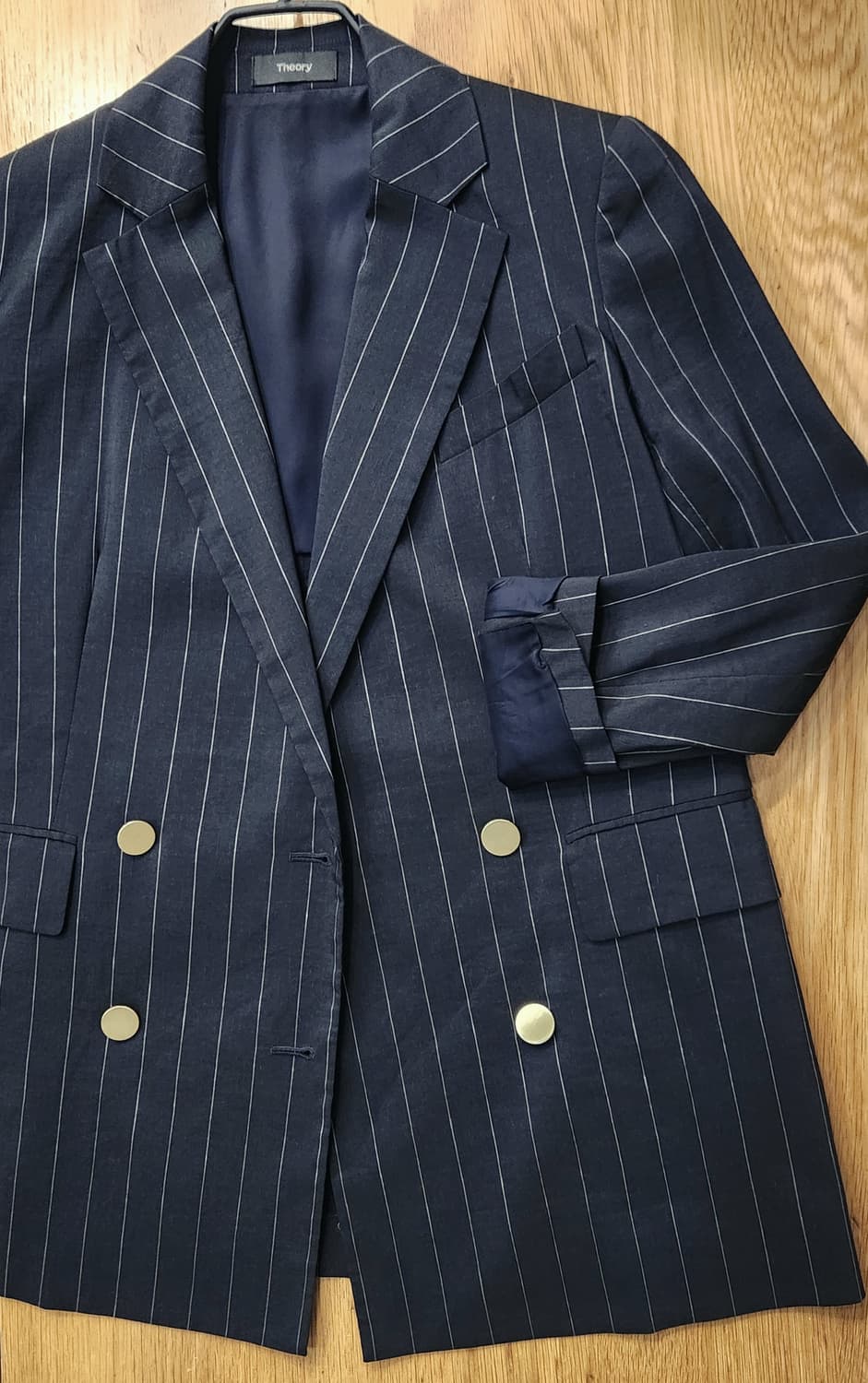 띠어리 금장더블 여성 린넨자켓 상품이미지3