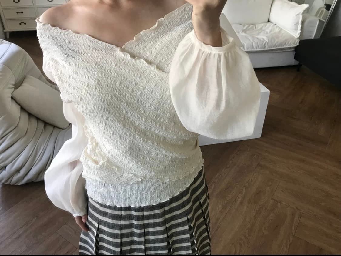 Vintage wrap blouse 상품이미지1