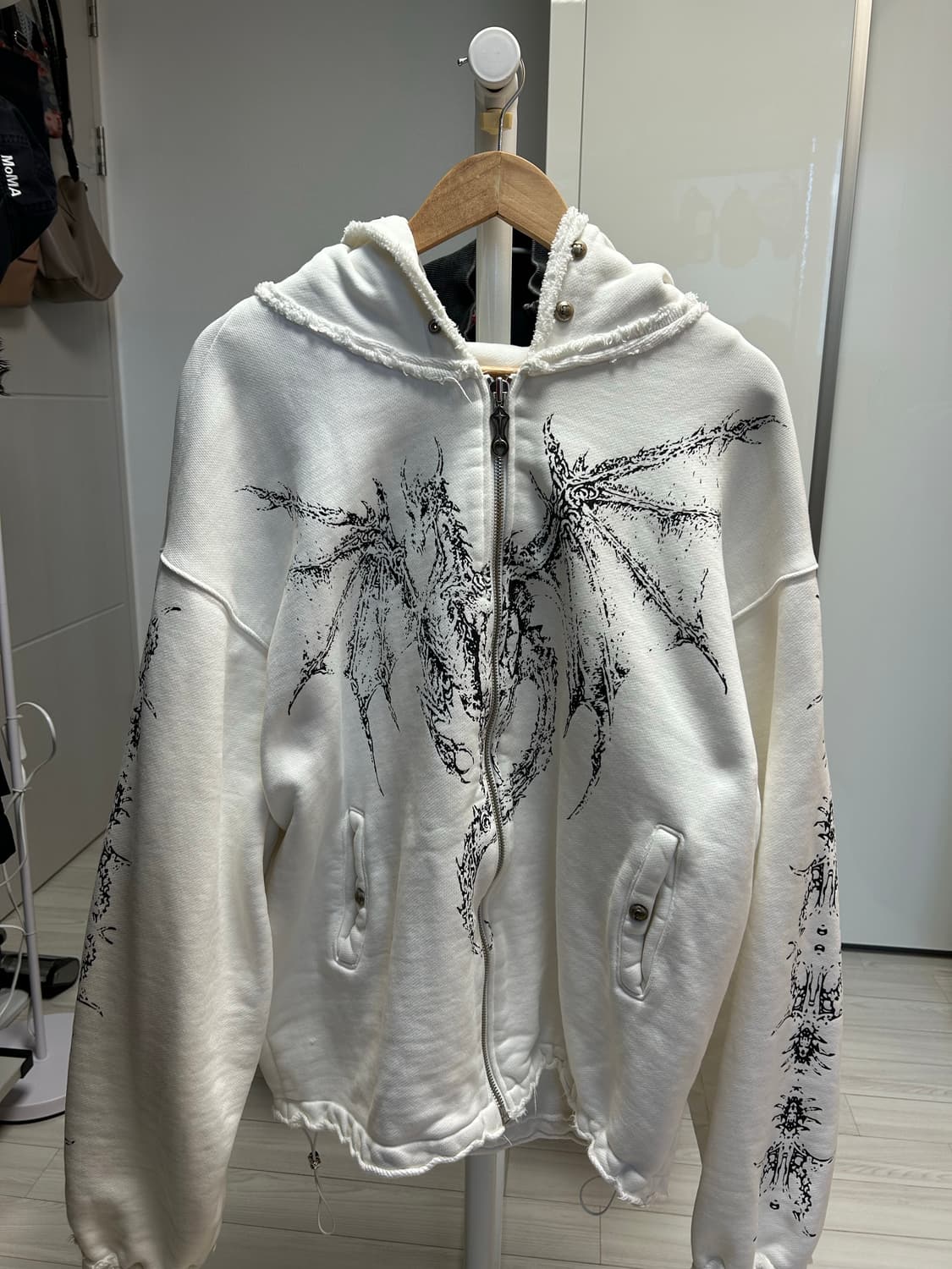 Thug club 드래곤 후드집업 상품이미지2