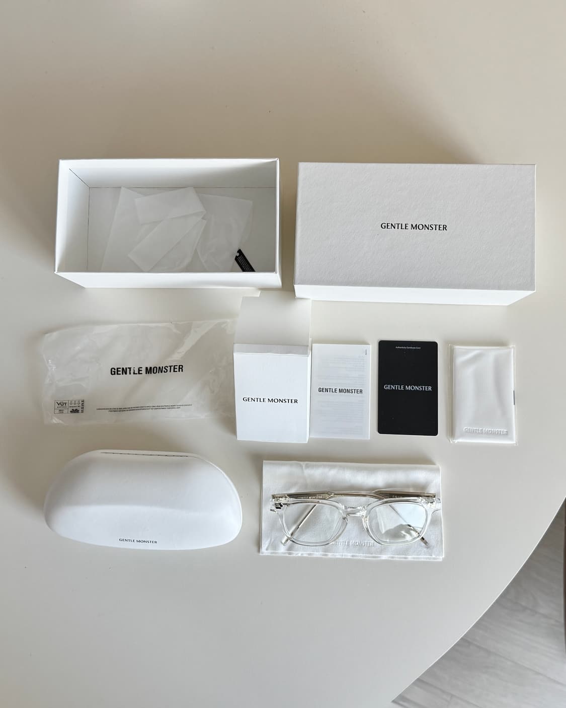 젠틀몬스터 쿠보 C1 (안경수건 새 거 한장 더 드림) 상품이미지2