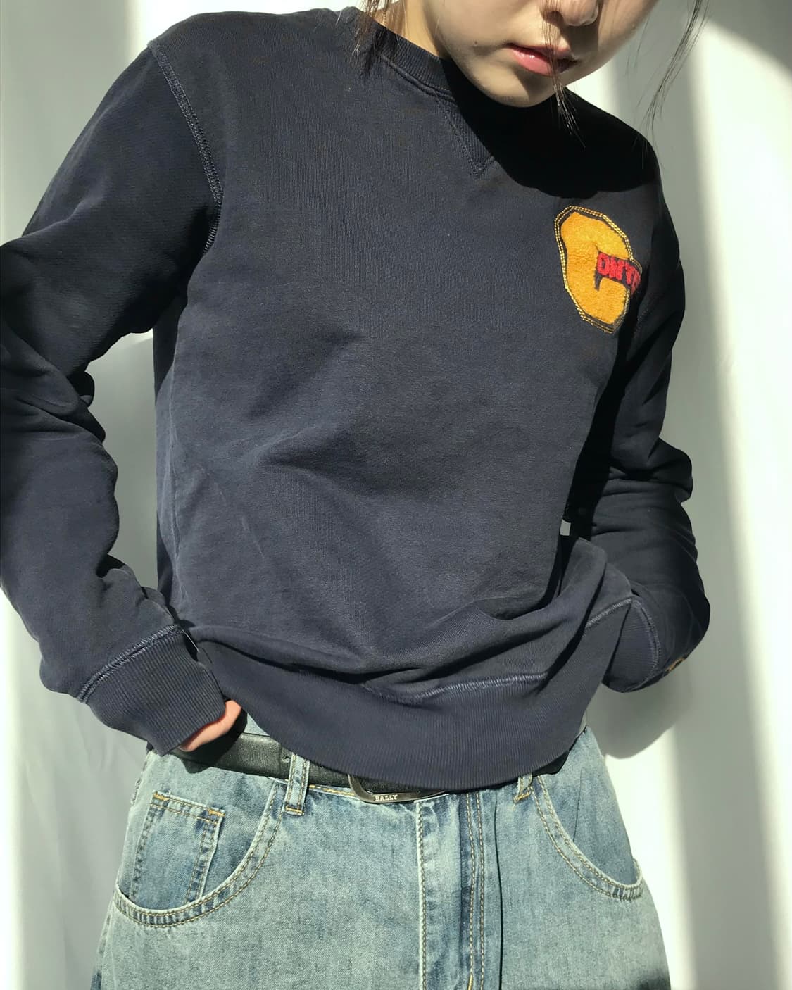 컨버스 네이비 맨투맨  상품이미지1