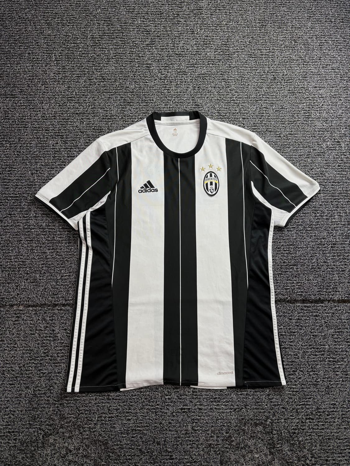 아디다스 유벤투스 FC 레트로 유니폼 2783 상품이미지2