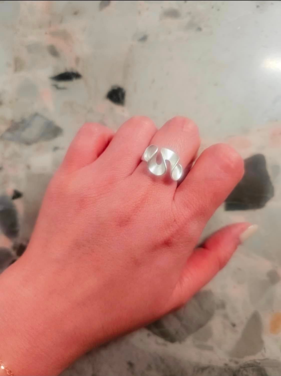 무광 실버 웨이브 오픈 링  은반지 상품이미지4