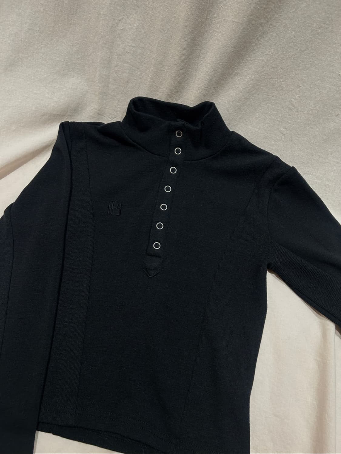 BOHEMIAN SEOUL 보헴서 하프넥 바이커 티셔츠 상품이미지3