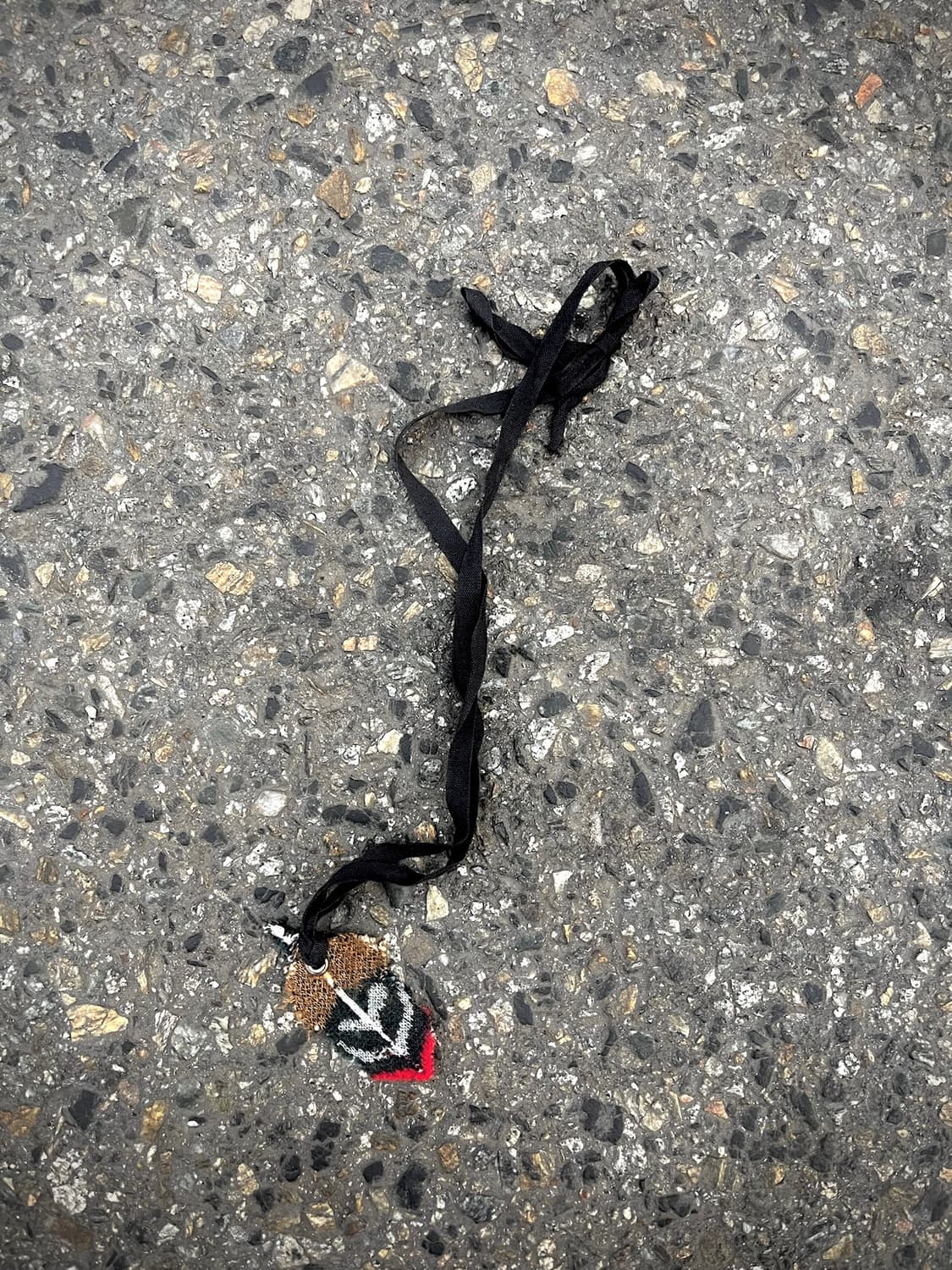 언더커버 아카이브 니트 패브릭 페더 목걸이 상품이미지5