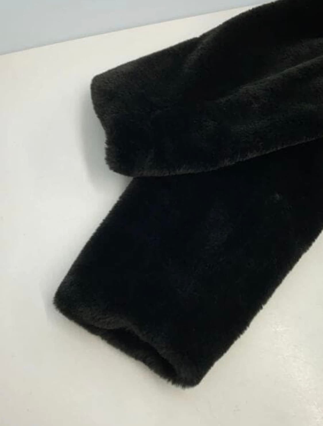 ZARA 블랙 퍼 후드 자켓 상품이미지3