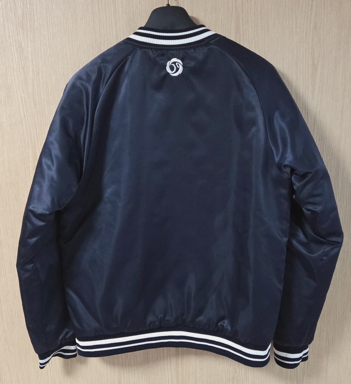 (착샷) 마제스틱 KBO 한국시리즈 패딩 점퍼 2018 시구자용 상품이미지4