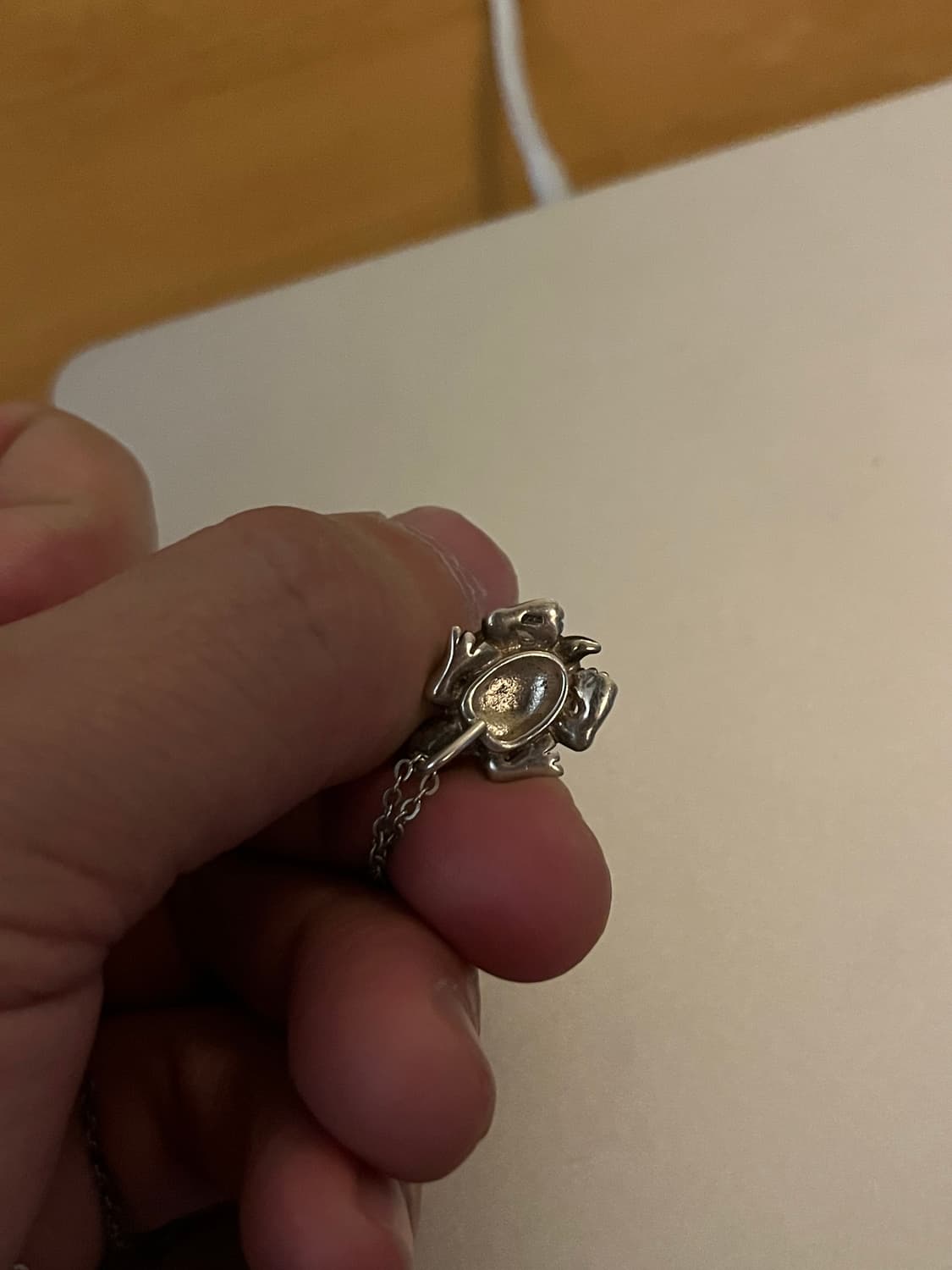 앤티크 9.25 실버 무드 영롱한 오팔/자개 거북이 목걸이 (에스파 닝닝 상품이미지3