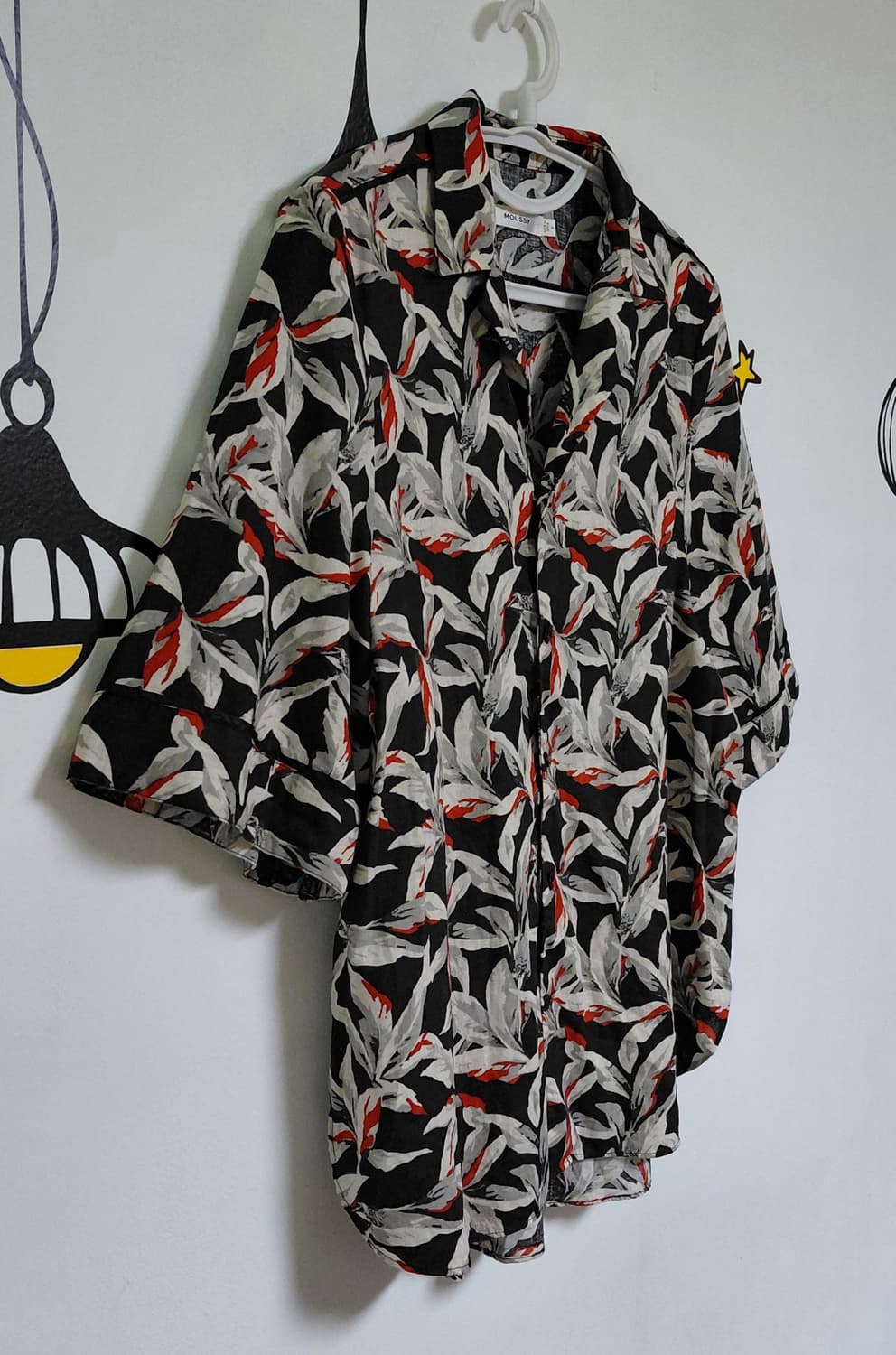 [M] 마우지(MOUSSY) 린넨 혼방 보타니컬 오픈칼라 반팔 셔츠 상품이미지8