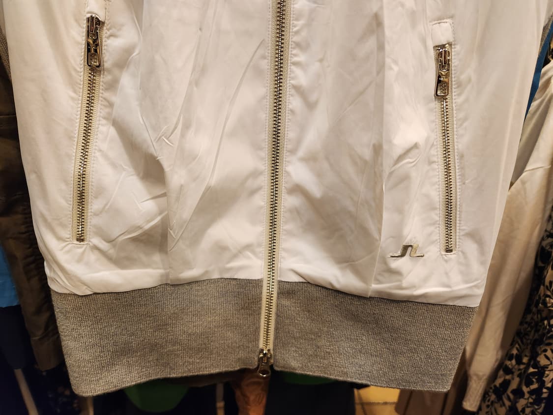 제이린드버그 헤일리 하이브리드 스웨터 베스트 화이트 상품이미지4