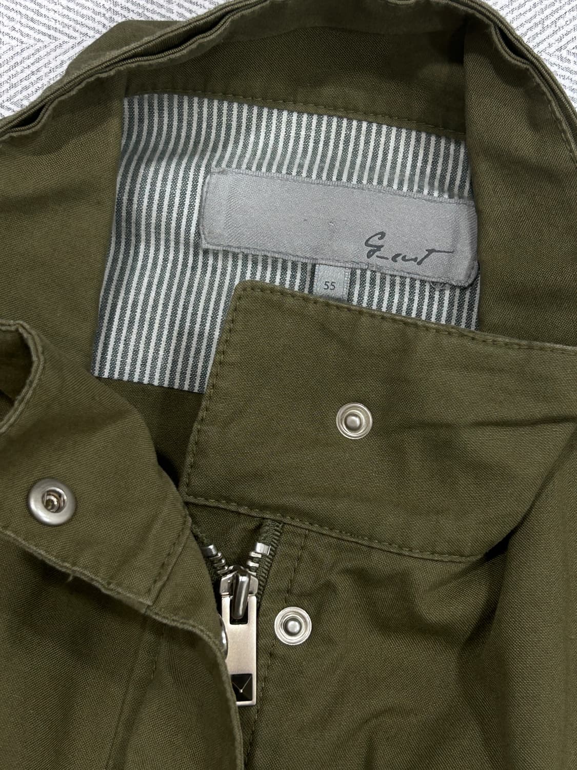 [55] 지컷 프린팅 카키 야상 점퍼 여성 55 상품이미지6