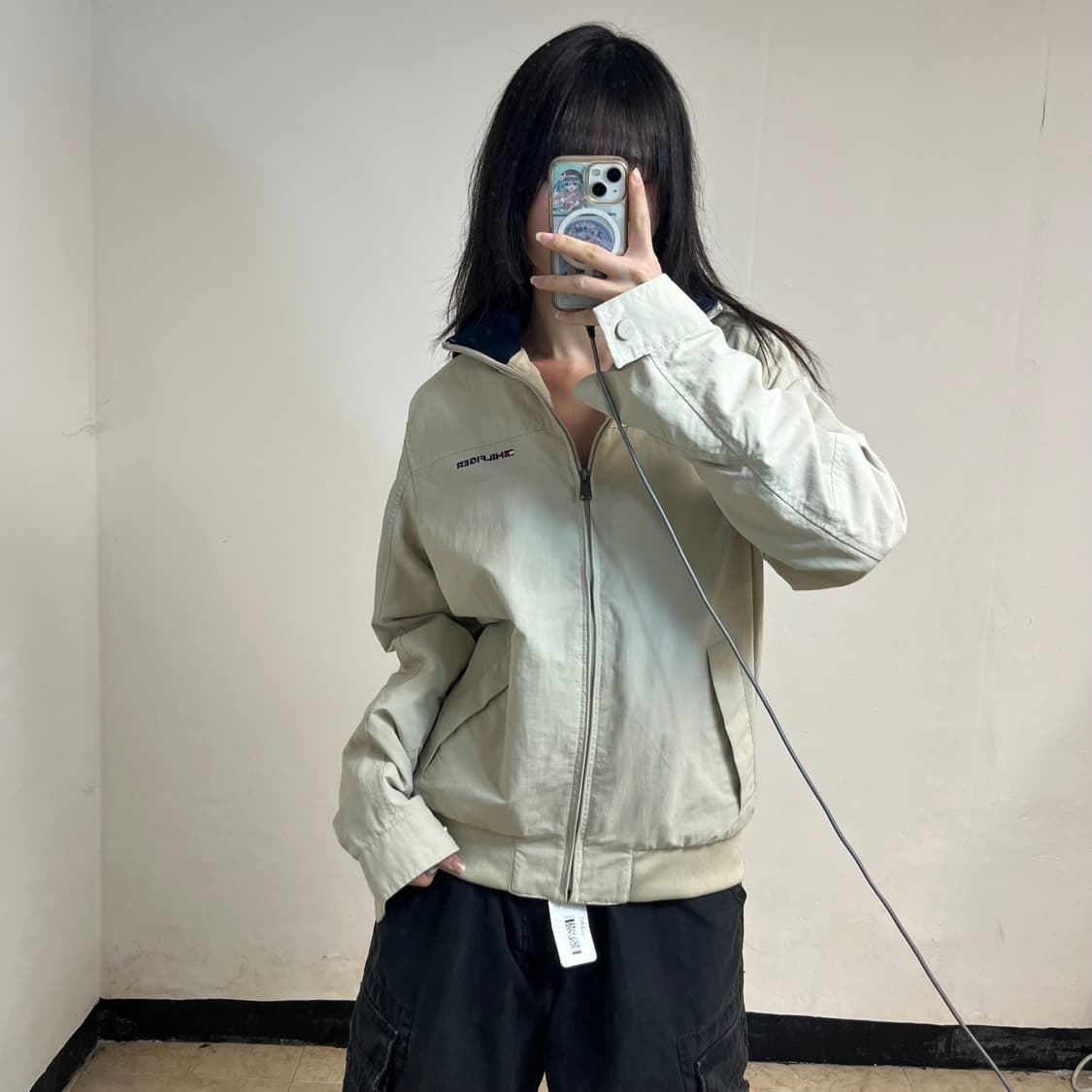 Tommy Hilfiger Beige Windbreaker 상품이미지1