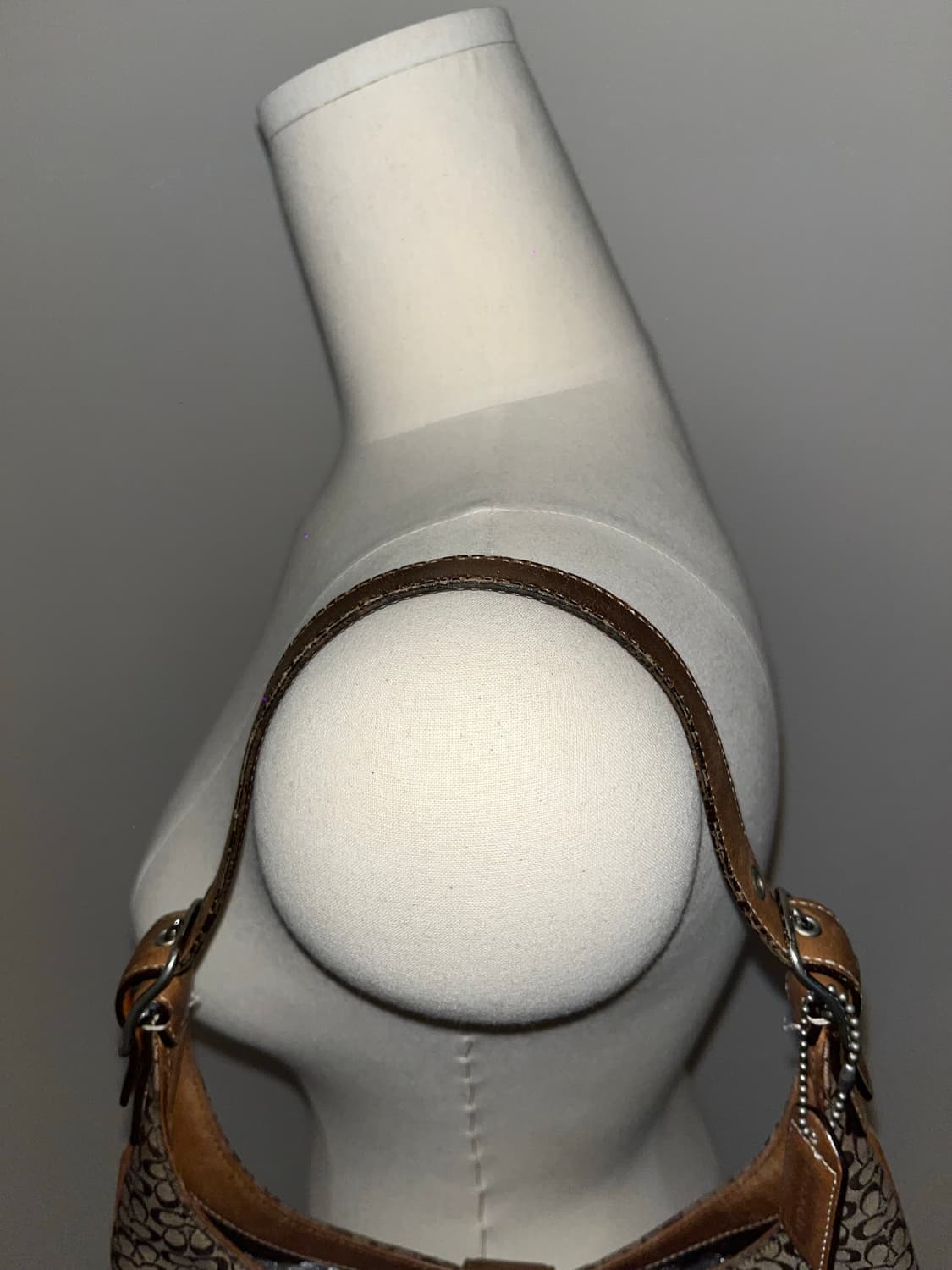 Coach Beige Mini Shoulder Bag 상품이미지3