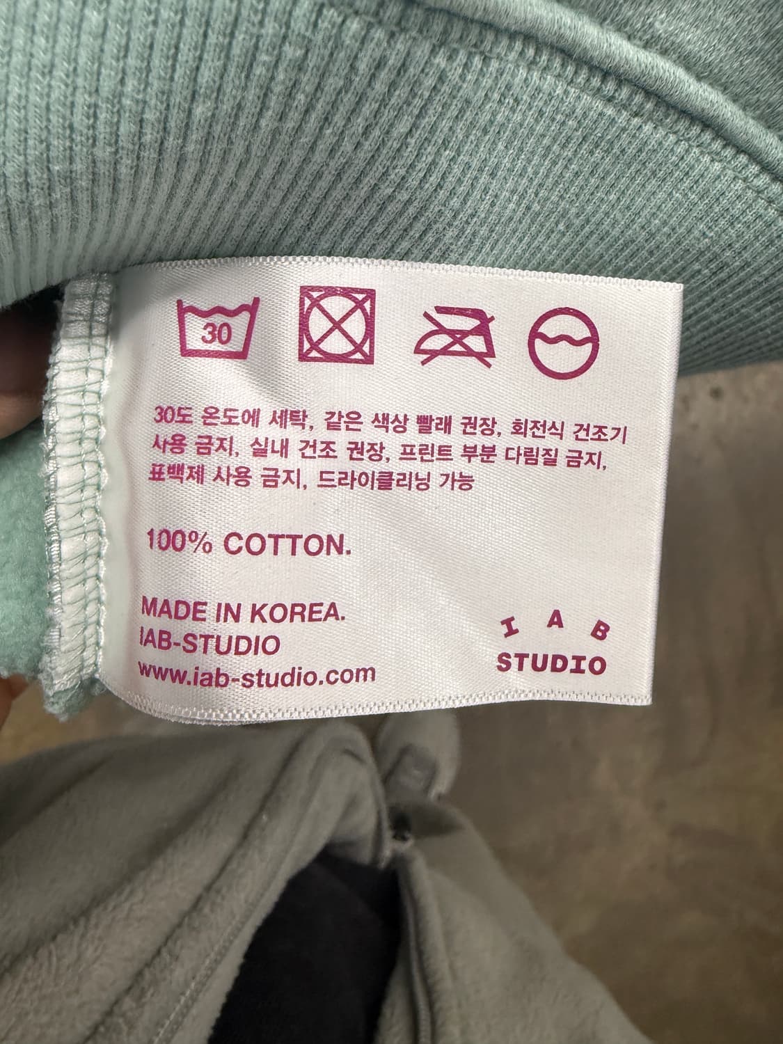 아이앱 스튜디오 IAB STUDIO 맨투맨 XL 상품이미지5