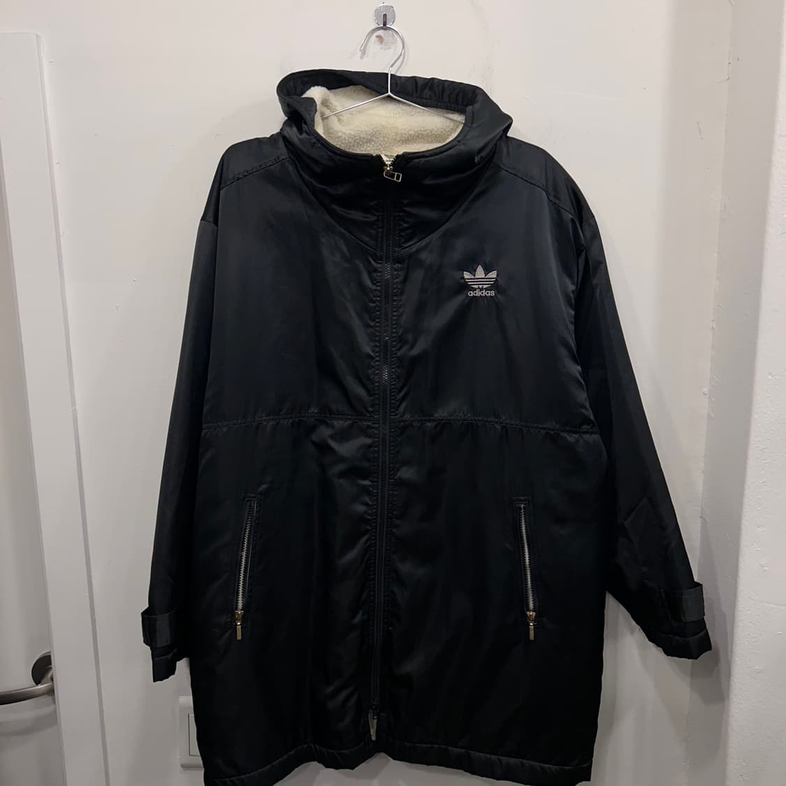 아디다스 올드스쿨 이너후리스 글로시 롱후드 패딩 상품이미지2