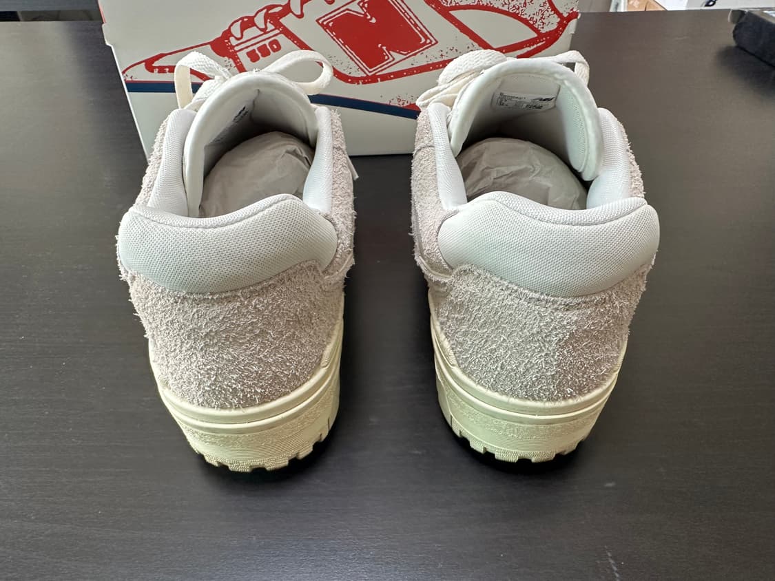 뉴발란스 550 에메 레온 도르 그레이 스웨이드 상품이미지4