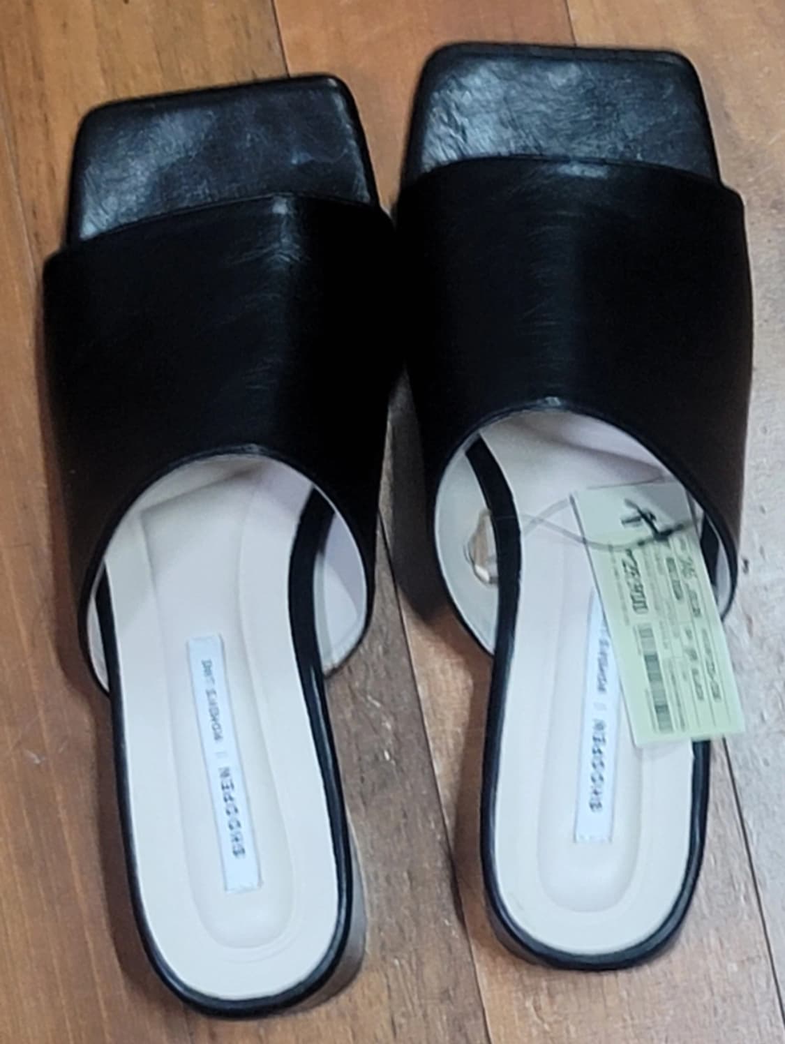 슈펜 뮬 슬리퍼 블랙 245 상품이미지1