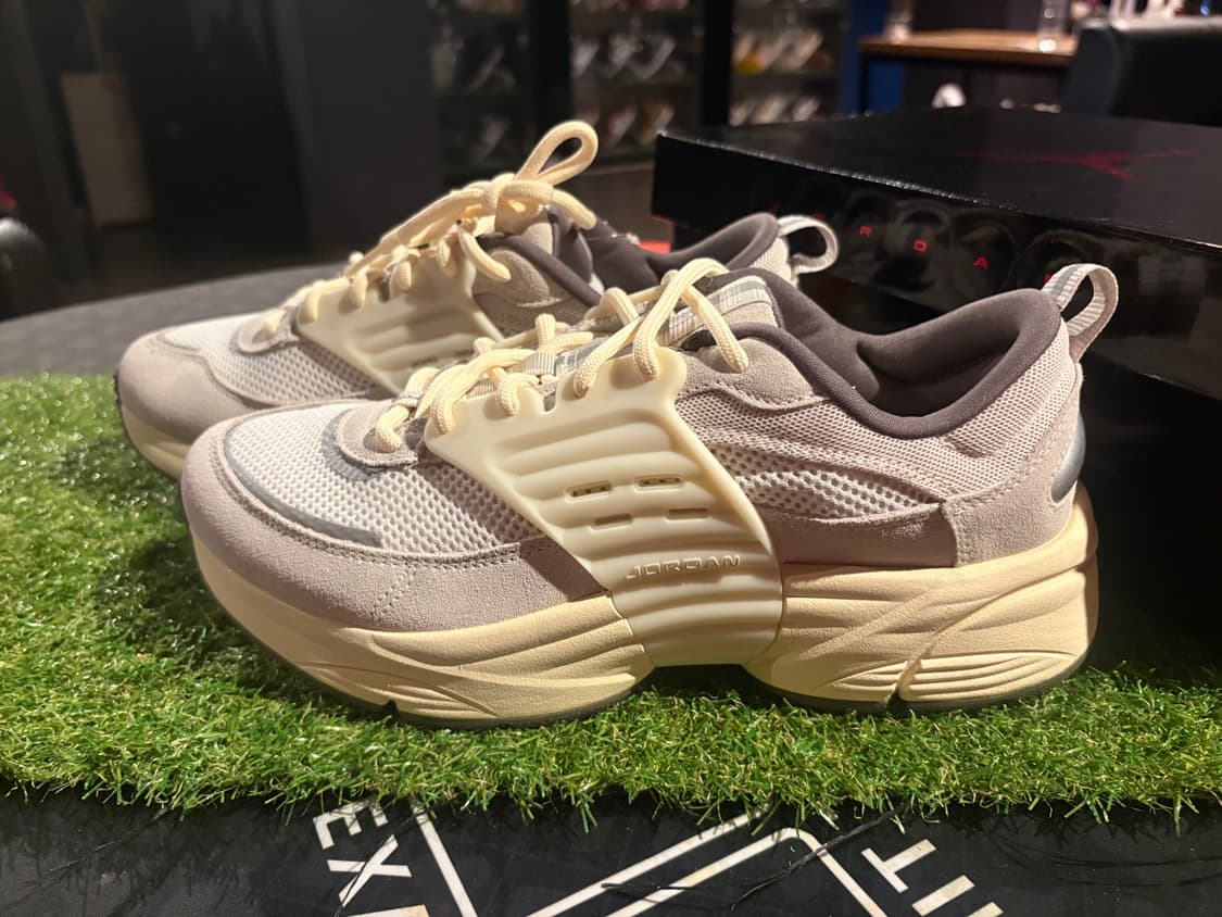 [새상품/280] 나이키 조던 트루너 O/S 상품이미지3