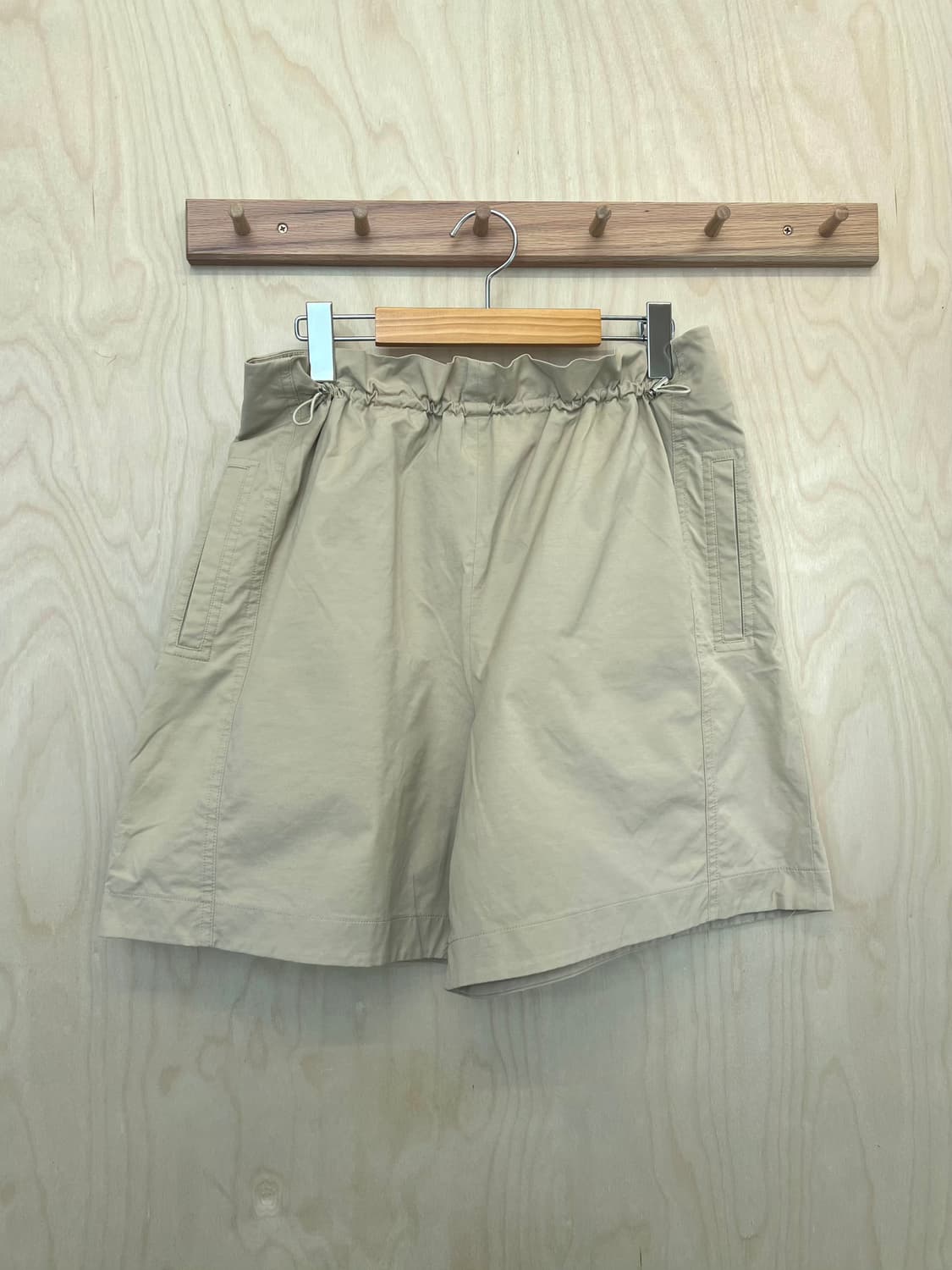 KUHO 구호 쇼츠 팬츠 베이지 (22년) 상품이미지1