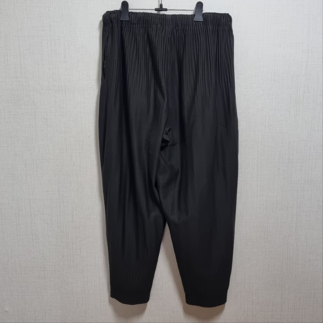 이세이미야케 플리츠 블랙 팬츠 상품이미지2