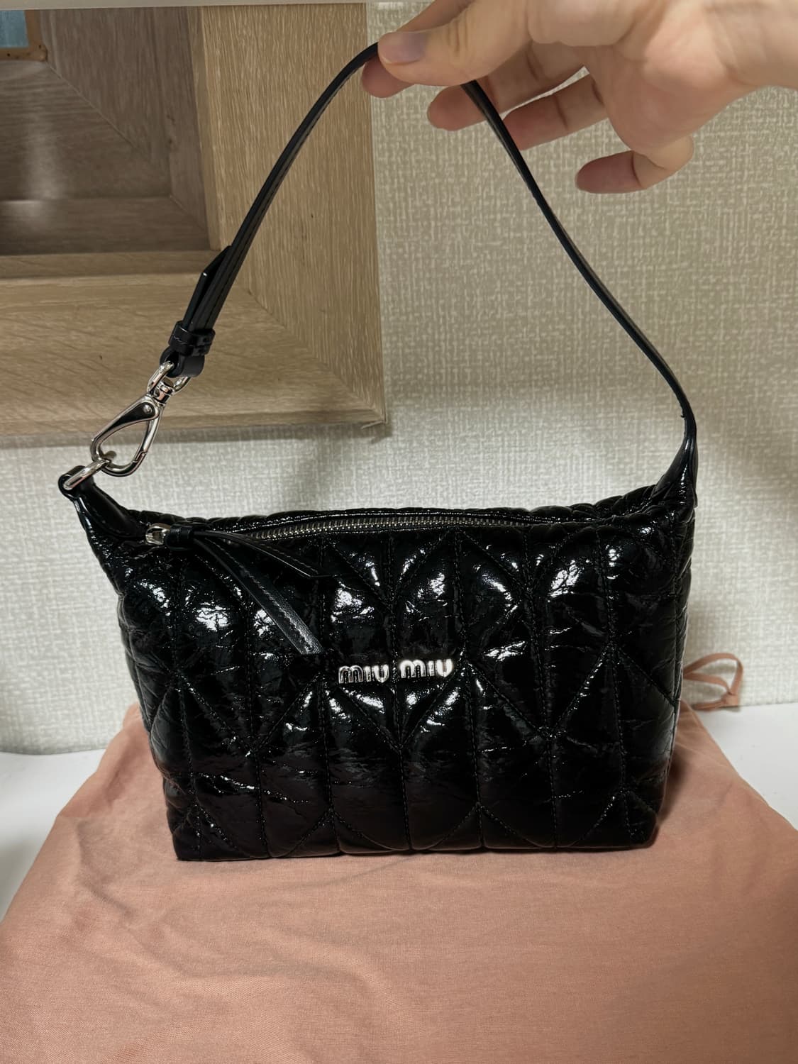 MIUMIU 미우미우 페이던트 스피릿 시레 미니백 블랙 상품이미지3