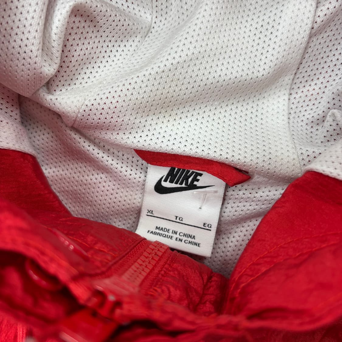 나이키 빅스우시 레드 배색 바람막이 상품이미지3