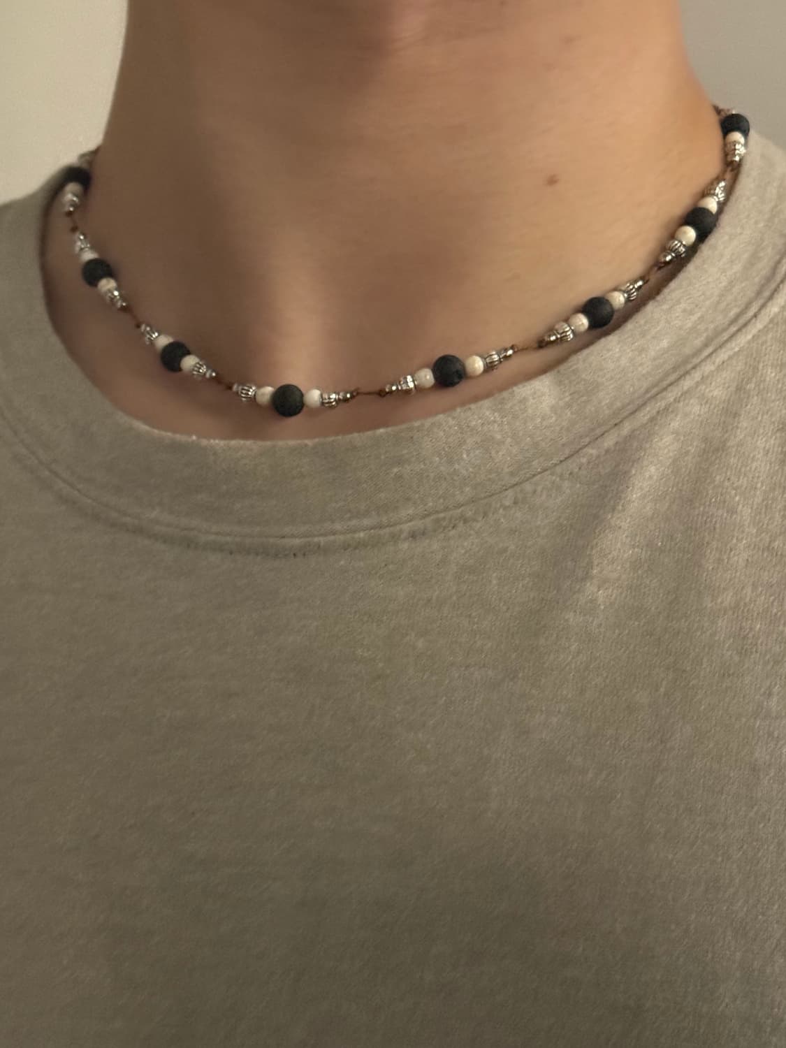 화산석 산호 포인트 레이어드 목걸이 상품이미지4