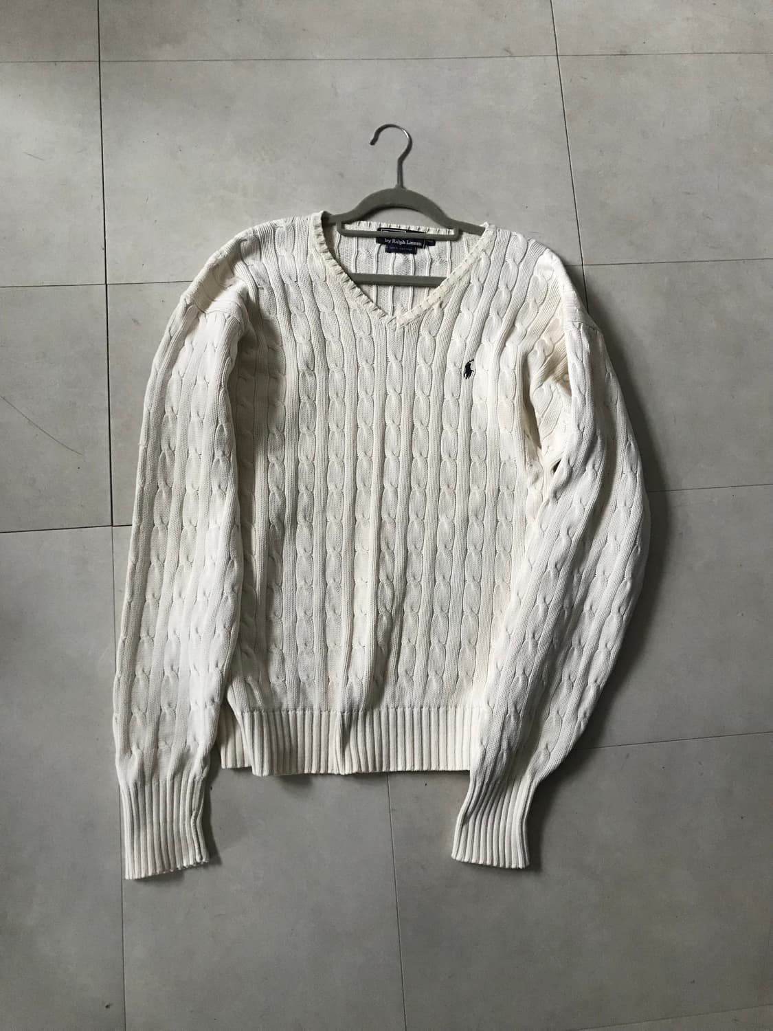 폴로 아이보리 브이넥 케이블 니트 상품이미지8