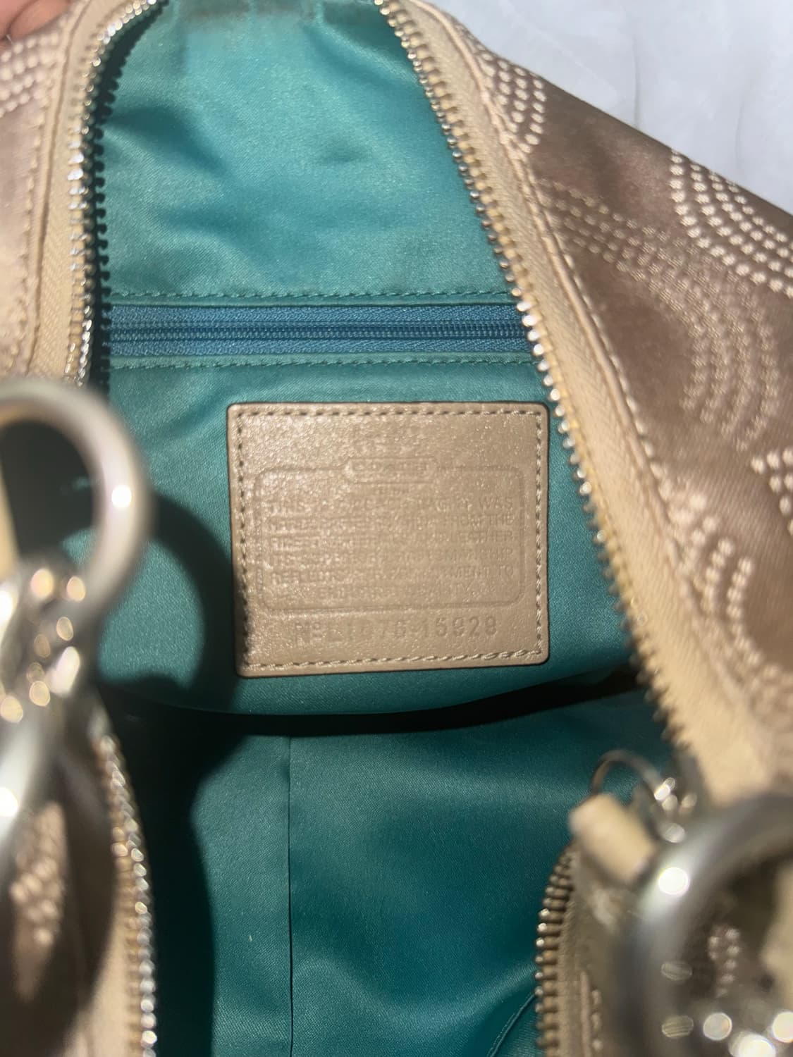 코치 베이지 숄더백 상품이미지5