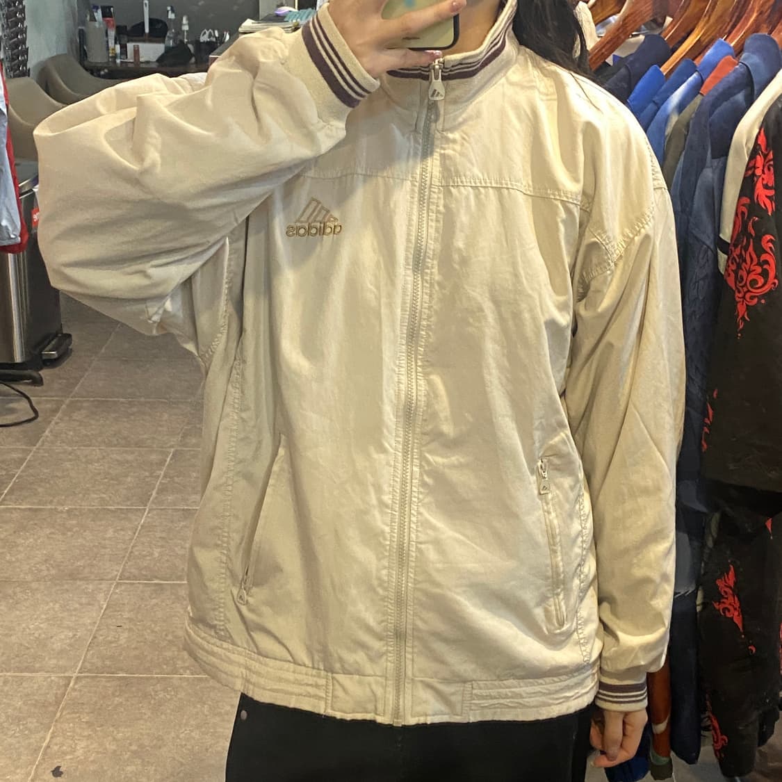 [NO.9] Adidas 베이지 바람막이 상품이미지2