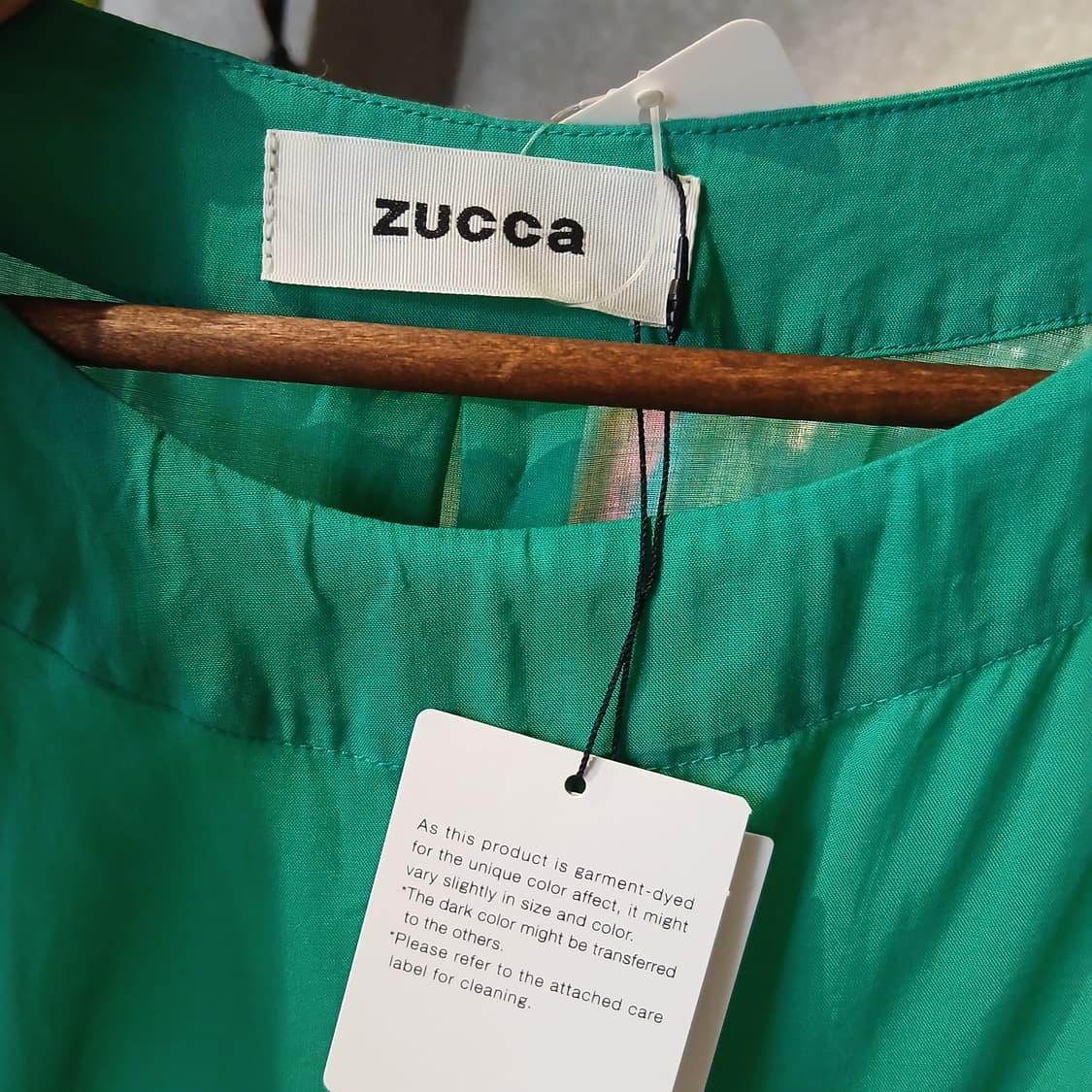 [zucca] 핀턱 루즈핏 슬리브리스 롱원피스 상품이미지4