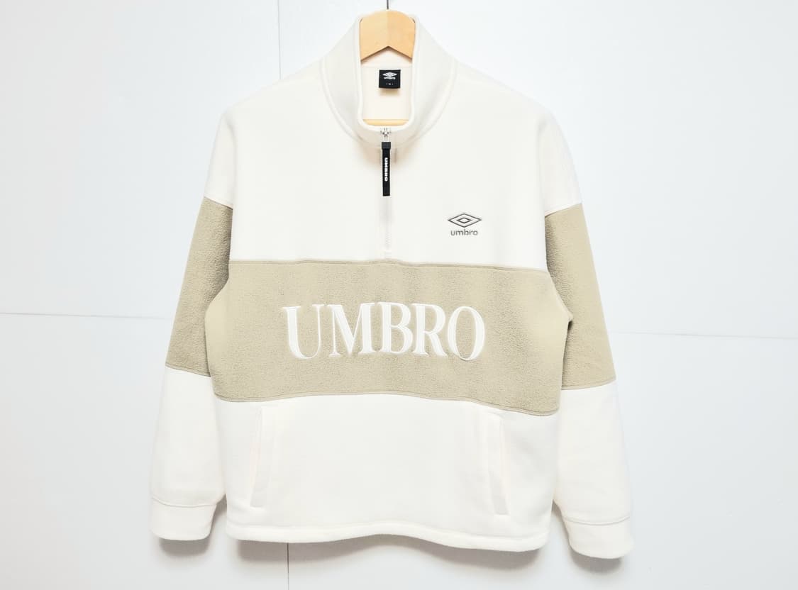 남성 2023 상태굿 엄브로 빅레터링 플리스 아노락타입 하프집업 자켓 상품이미지2