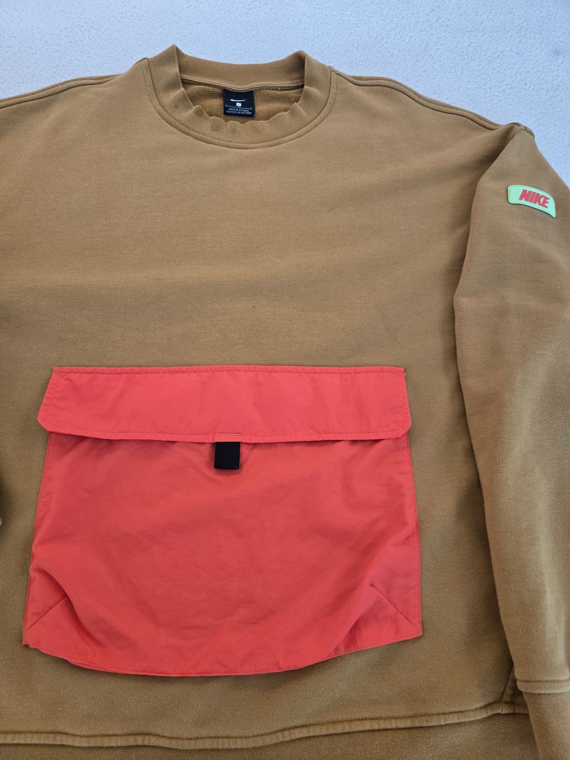 나이키 브라운 핑크포켓 박스 맨투맨 티셔츠 L 상품이미지4