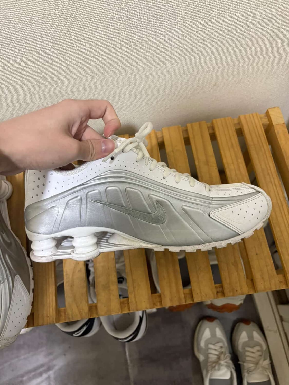 나이키 샥스 r4 상품이미지3