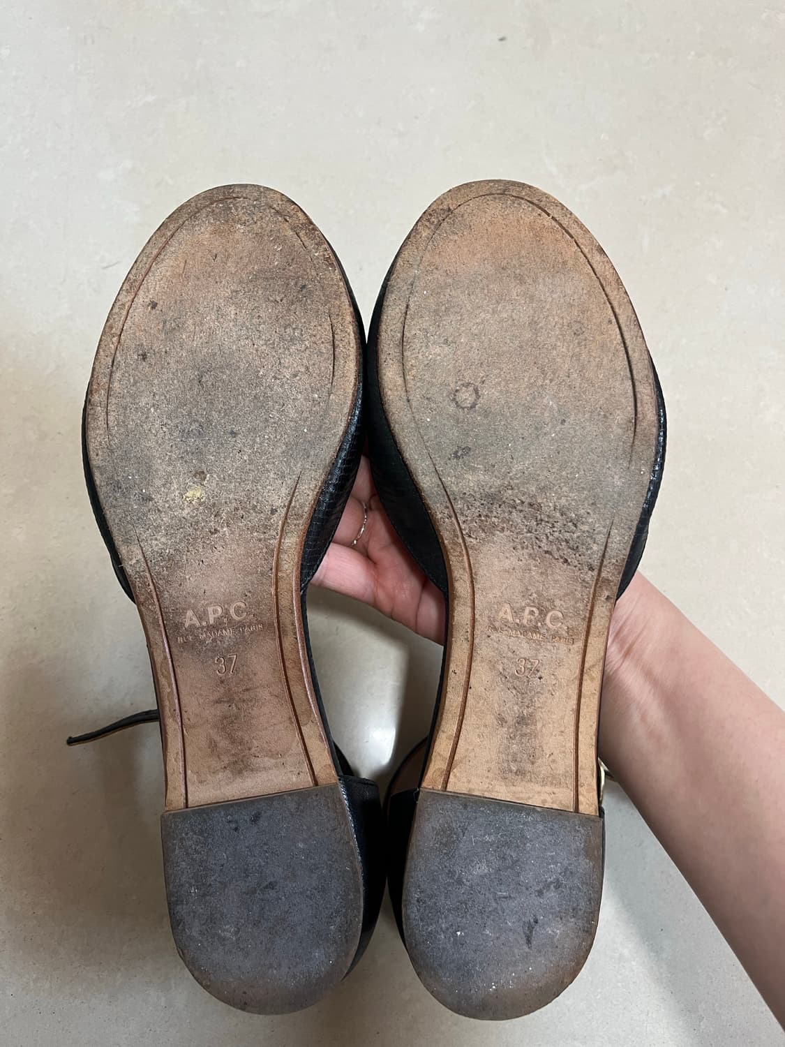 A.P.C 메리제인 플랫 슈즈 (37) 상품이미지2