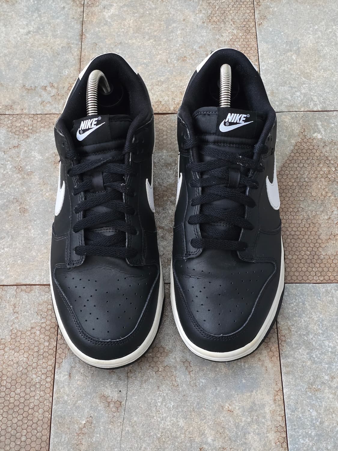 (280)나이키 덩크 로우 레트로 블랙 화이트  상품이미지1